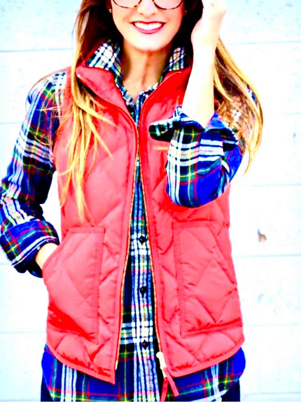 J. CREW Salmon Pink Excursion Puffer Vest Concealed Snap Pockets M - Picture 3 of 6